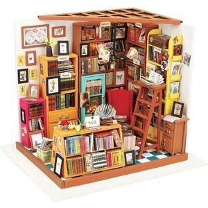 Miniature DIY Book Store